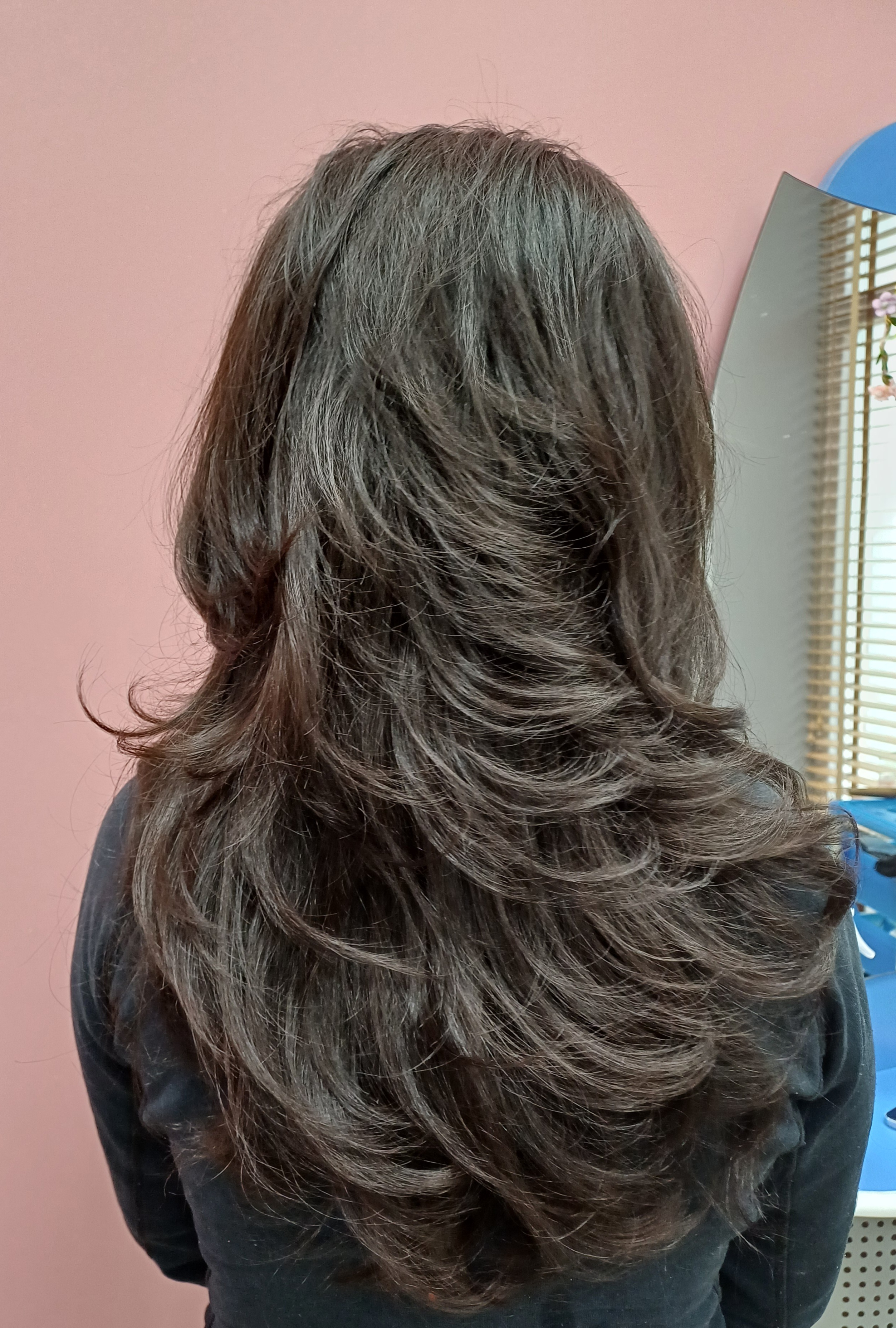 Дамско подстригване + измиване и сешоар. Прав или раздвижен + серум за коса / лак за коса. | womensHaircuts | Merry's Hair Styling Shop  | Младост 4, ул. Бъднина, бл. 421